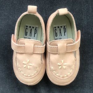 Baby Gap Size 4 Infant Shoes